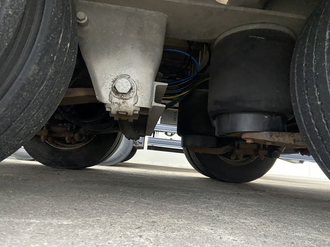 Remolque góndola rebajadas para transporte de equipos pesados Fliegl DTS 300  3 Achs Tiefladeranhänger: foto 6