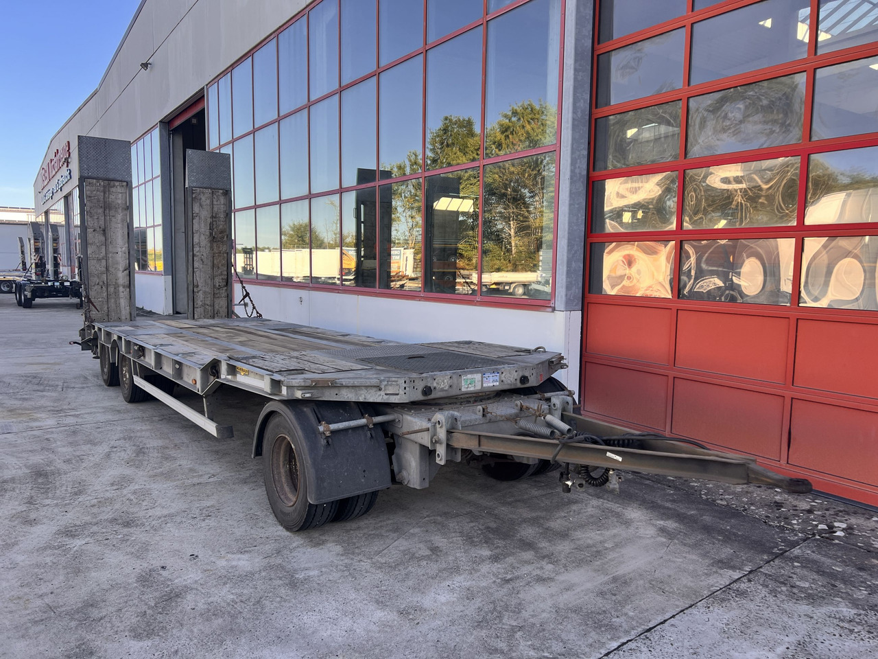 Humbaur HTD 30 3 Achs Tiefladeranhänger, verzinkt - Remolque góndola rebajadas: foto 3 Humbaur HTD 30 3 Achs Tiefladeranhänger, verzinkt - Remolque góndola rebajadas: foto 3