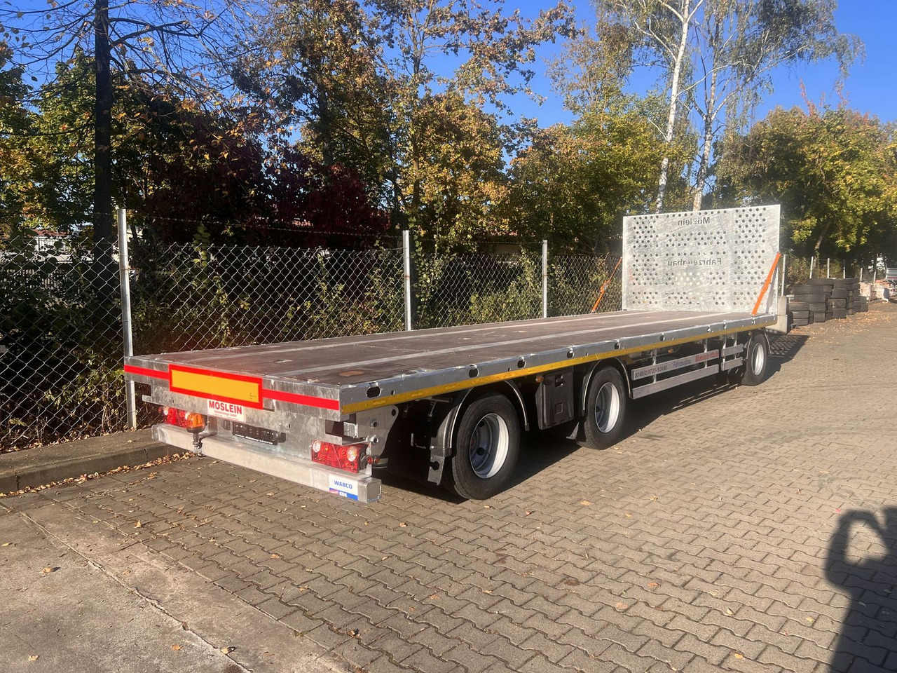 Möslein 3 Achs Jumbo- Plato- Anhänger, 10,5 m Ladefläch - Remolque caja abierta: foto 4 Möslein 3 Achs Jumbo- Plato- Anhänger, 10,5 m Ladefläch - Remolque caja abierta: foto 4