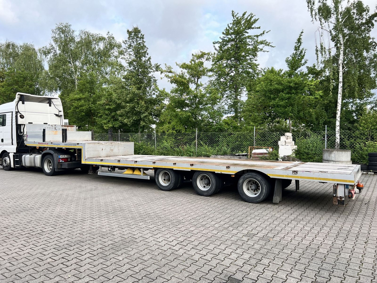 Möslein 3 Achs Satteltieflader - Semirremolque góndola rebajadas: foto 3 Möslein 3 Achs Satteltieflader - Semirremolque góndola rebajadas: foto 3