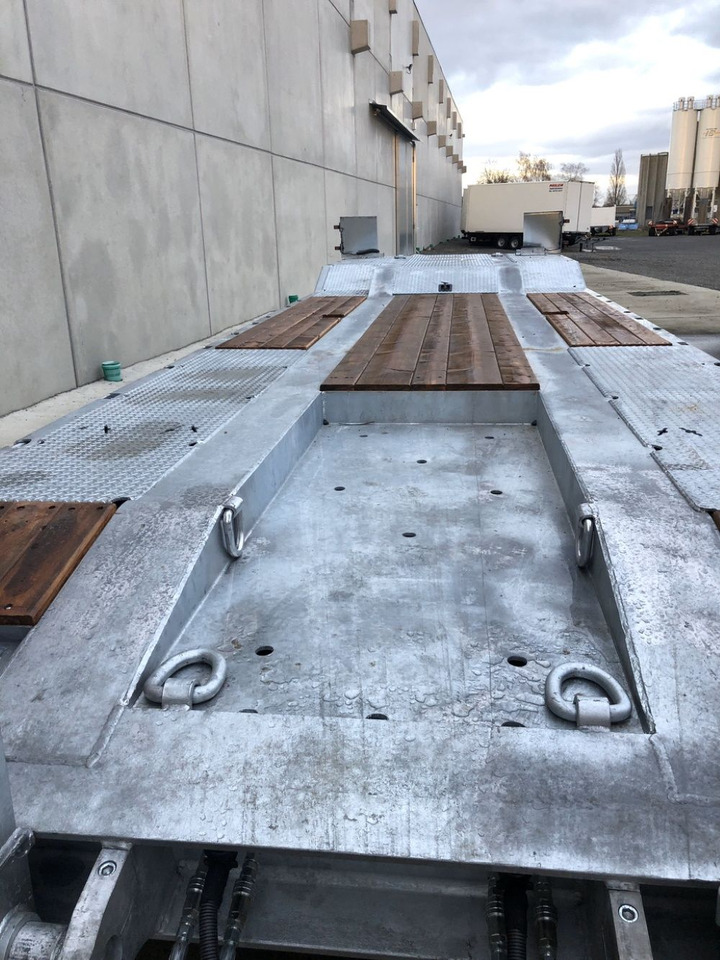 Möslein T 4 VB H1 neuer 4 Achs Tieflader hydraulischen Rampen - Remolque góndola rebajadas: foto 2 Möslein T 4 VB H1 neuer 4 Achs Tieflader hydraulischen Rampen - Remolque góndola rebajadas: foto 2