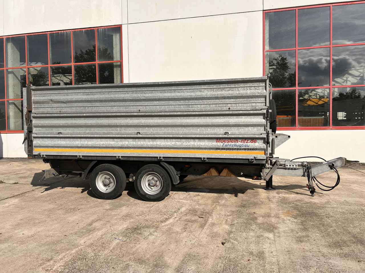 Möslein TDS 13 Schwebheim 13 t Tandemkipper- Tieflader, Aufsatzbordwände - Remolque volquete: foto 1 Möslein TDS 13 Schwebheim 13 t Tandemkipper- Tieflader, Aufsatzbordwände - Remolque volquete: foto 1