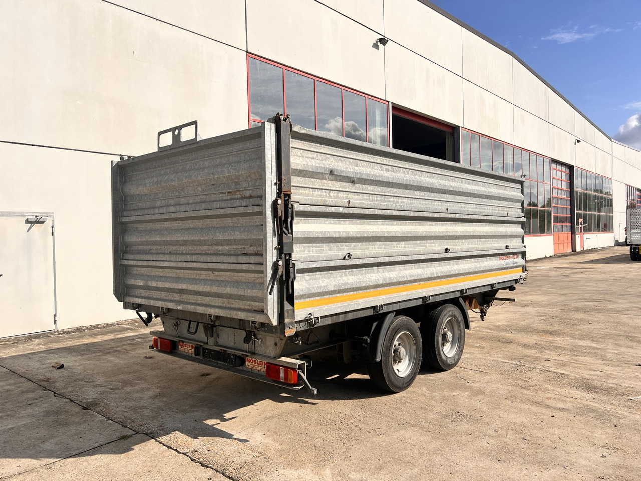 Möslein TDS 13 Schwebheim 13 t Tandemkipper- Tieflader, Aufsatzbordwände - Remolque volquete: foto 2 Möslein TDS 13 Schwebheim 13 t Tandemkipper- Tieflader, Aufsatzbordwände - Remolque volquete: foto 2