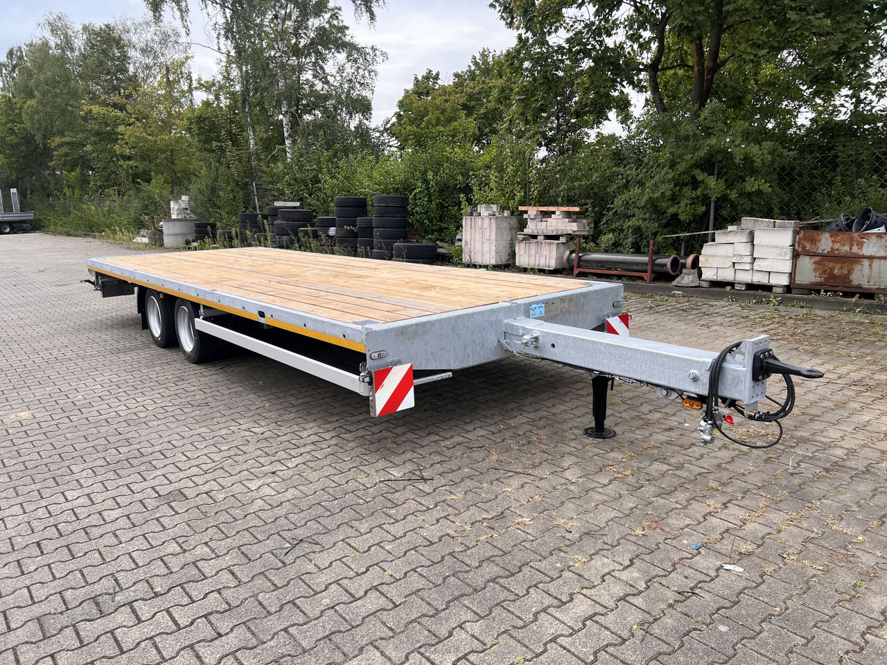 Möslein THT 14-G 7,20 L ausziehbar 13,9 t Tandemanhänger- Tieflader, ausziehbarLuftgefedert - Remolque caja abierta: foto 2 Möslein THT 14-G 7,20 L ausziehbar 13,9 t Tandemanhänger- Tieflader, ausziehbarLuftgefedert - Remolque caja abierta: foto 2