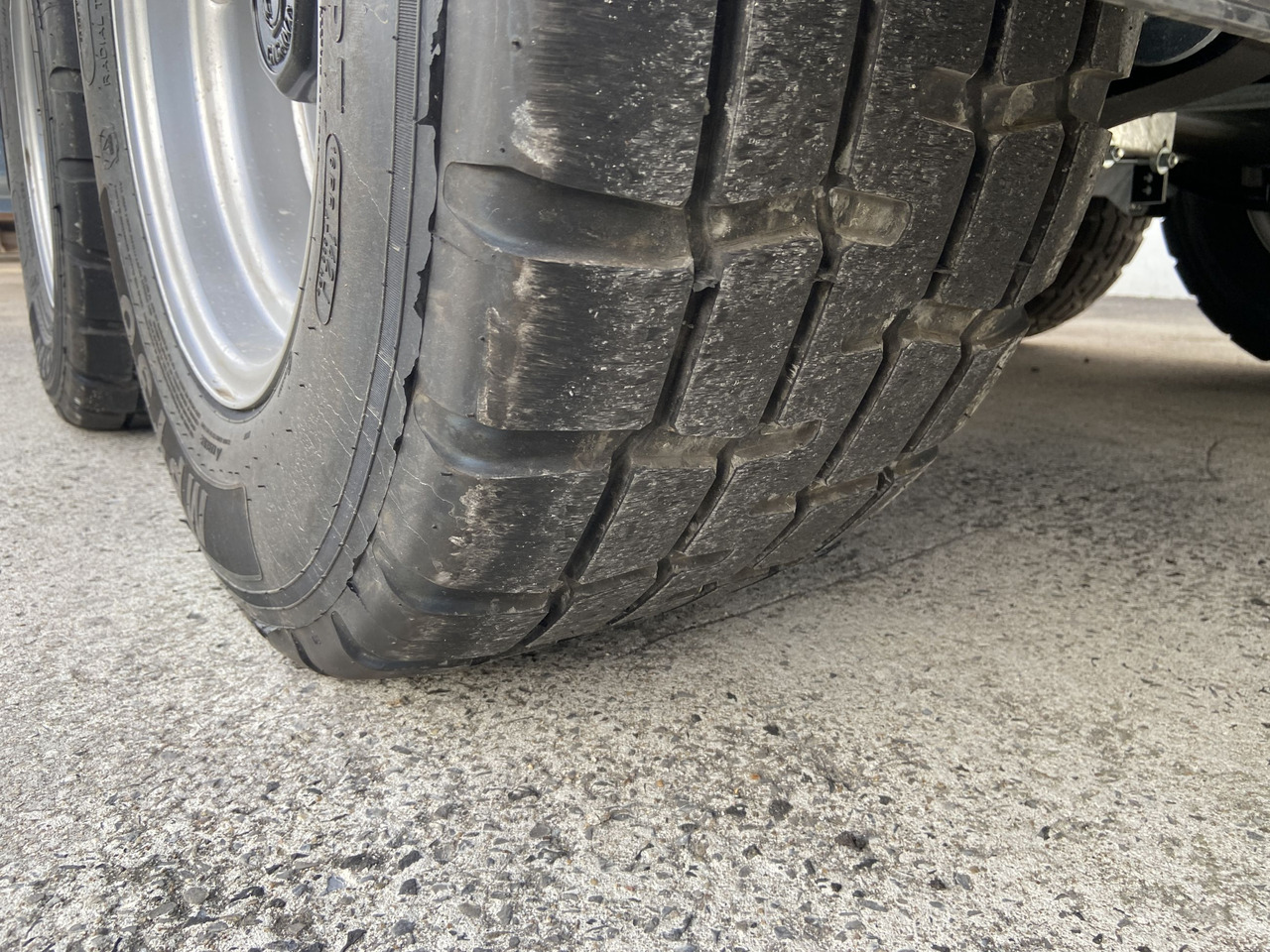 Möslein TTD 11 Breite Reifen 5,70 lang Kipper Tieflader, Breite Reifen, 5,70 m lang-- Neufahrzeug -- - Remolque volquete: foto 4 Möslein TTD 11 Breite Reifen 5,70 lang Kipper Tieflader, Breite Reifen, 5,70 m lang-- Neufahrzeug -- - Remolque volquete: foto 4