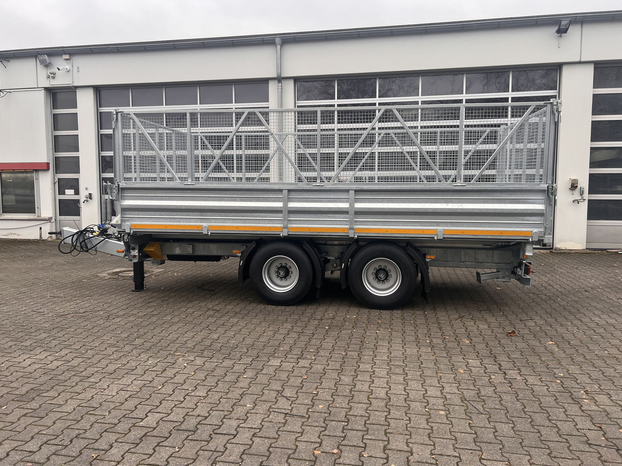 Möslein TTD 19 AB neuer 19 t Tandemkipper TiefladerGitteraufsatz - Remolque volquete: foto 5 Möslein TTD 19 AB neuer 19 t Tandemkipper TiefladerGitteraufsatz - Remolque volquete: foto 5