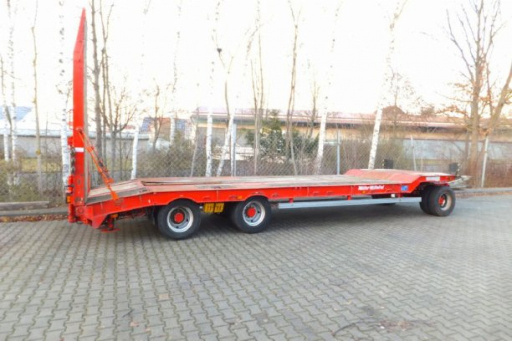 Müller Mitteltal T 3 3 Achs Tieflader- Anhänger - Remolque góndola rebajadas: foto 1 Müller Mitteltal T 3 3 Achs Tieflader- Anhänger - Remolque góndola rebajadas: foto 1