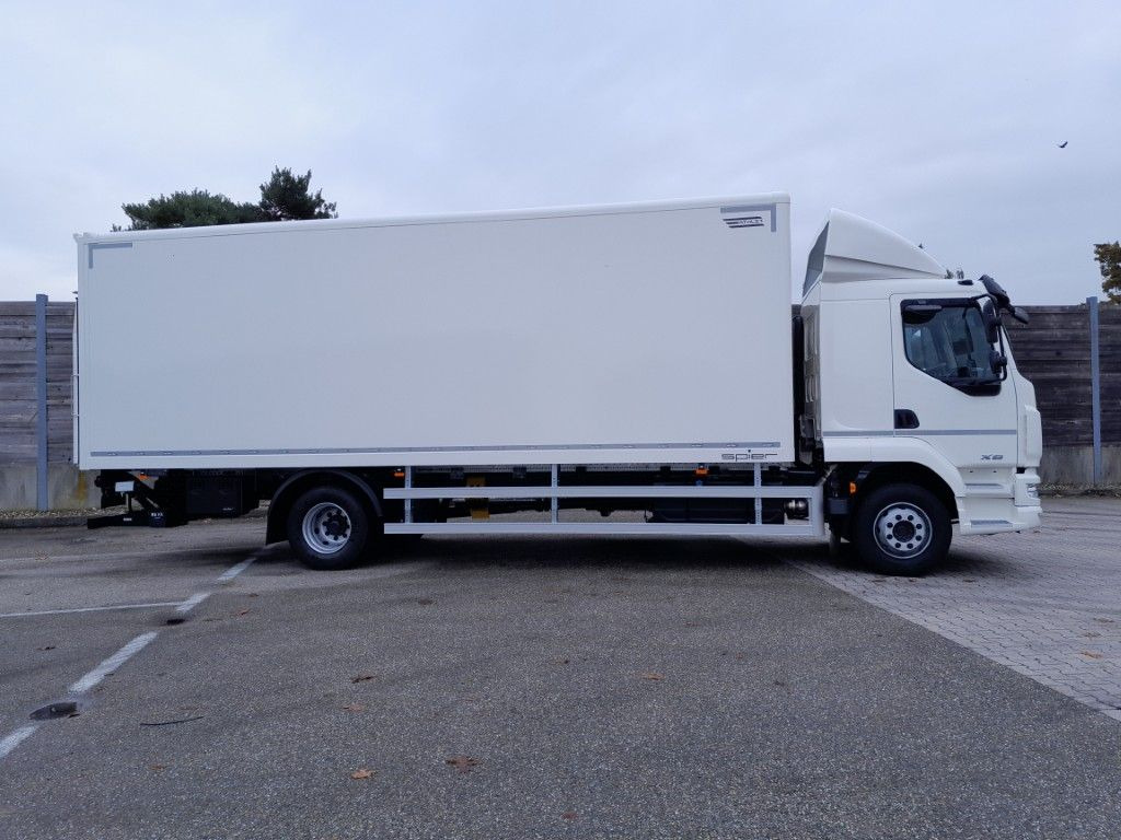 DAF FA XB 290 16t Spier Plywoodkoffer - Camión caja cerrada: foto 4 DAF FA XB 290 16t Spier Plywoodkoffer - Camión caja cerrada: foto 4