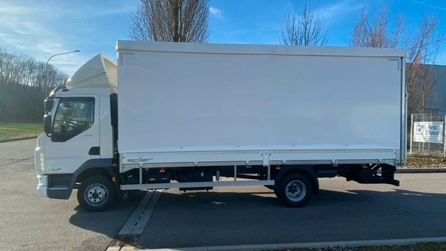 DAF LF 210 8t Pritsche-Plane LBW Tageszulassung DAF FA LF 210 08t Spier Pritsche-Plane - Camión lona: foto 3 DAF LF 210 8t Pritsche-Plane LBW Tageszulassung DAF FA LF 210 08t Spier Pritsche-Plane - Camión lona: foto 3