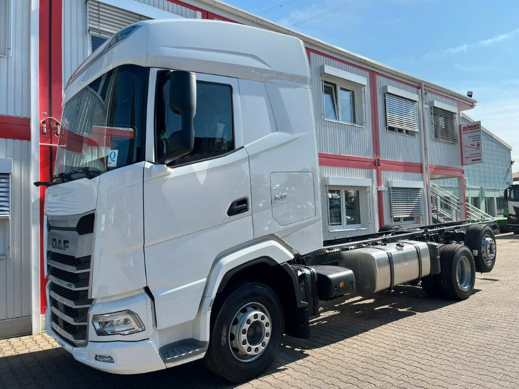 DAF XG 480 FAN - Camión chasis: foto 1 DAF XG 480 FAN - Camión chasis: foto 1