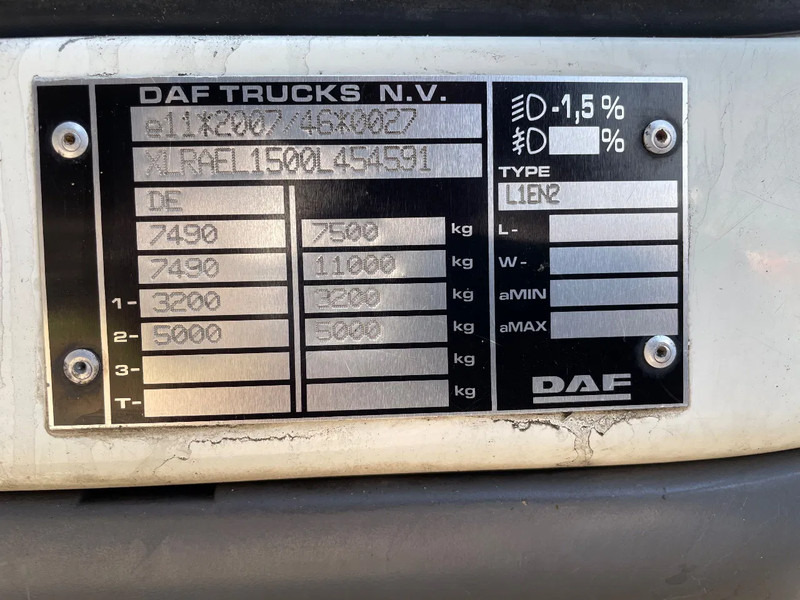 Camión caja cerrada DAF LF 180 8-2016: foto 20