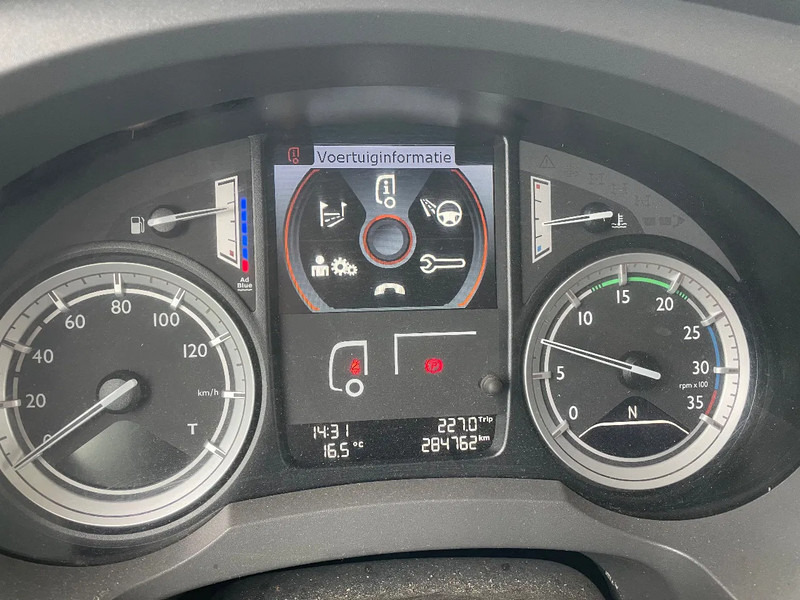 Foto del interior 1: Leasing de DAF LF 210 2016 wissellaadbak systeem DAF LF 210 2016 wissellaadbak systeem Foto del interior 1: Leasing de DAF LF 210 2016 wissellaadbak systeem DAF LF 210 2016 wissellaadbak systeem