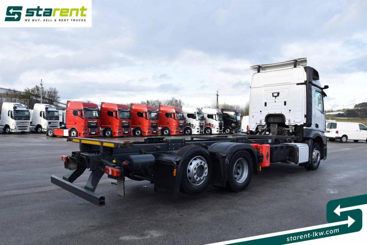 Mercedes Benz Actros 2645L Retarder Mirror Cam NAVI Liftachse - Camión chasis: foto 5 Mercedes Benz Actros 2645L Retarder Mirror Cam NAVI Liftachse - Camión chasis: foto 5