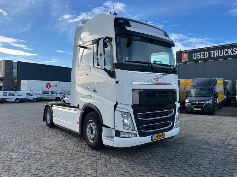 Volvo FH 460 4X2 Globetrotter X Tra High, Unlimited Edition, I-shave - Cabeza tractora: foto 4 Volvo FH 460 4X2 Globetrotter X Tra High, Unlimited Edition, I-shave - Cabeza tractora: foto 4