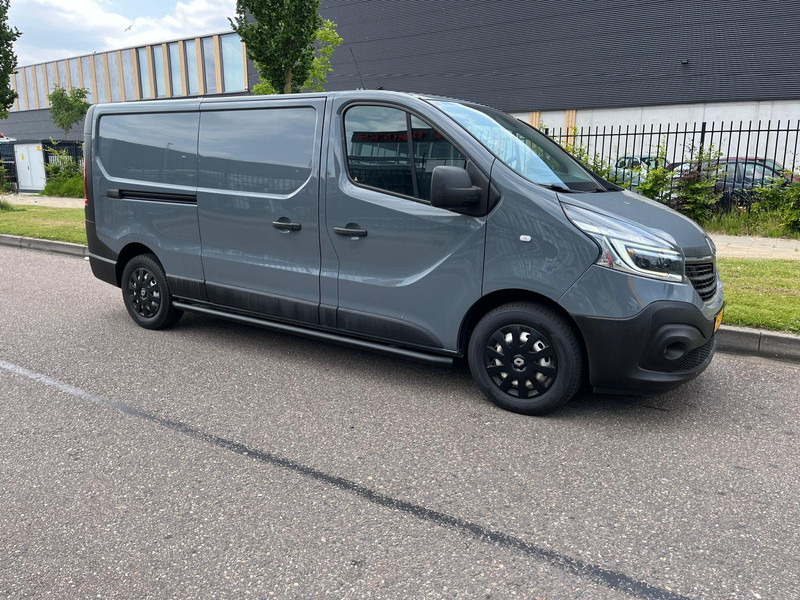 Renault Trafic T29 20.dci L2 H1, Airco, Nav, Camera - Furgoneta pequeña: foto 5 Renault Trafic T29 20.dci L2 H1, Airco, Nav, Camera - Furgoneta pequeña: foto 5