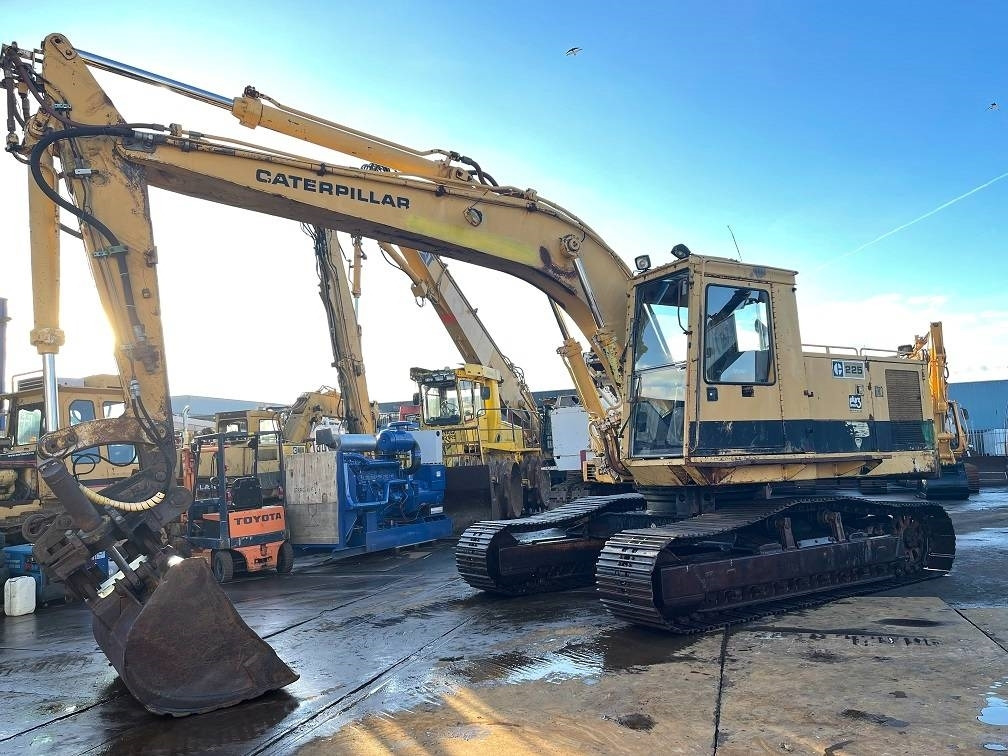 CAT 225 - Excavadora de cadenas: foto 1 CAT 225 - Excavadora de cadenas: foto 1