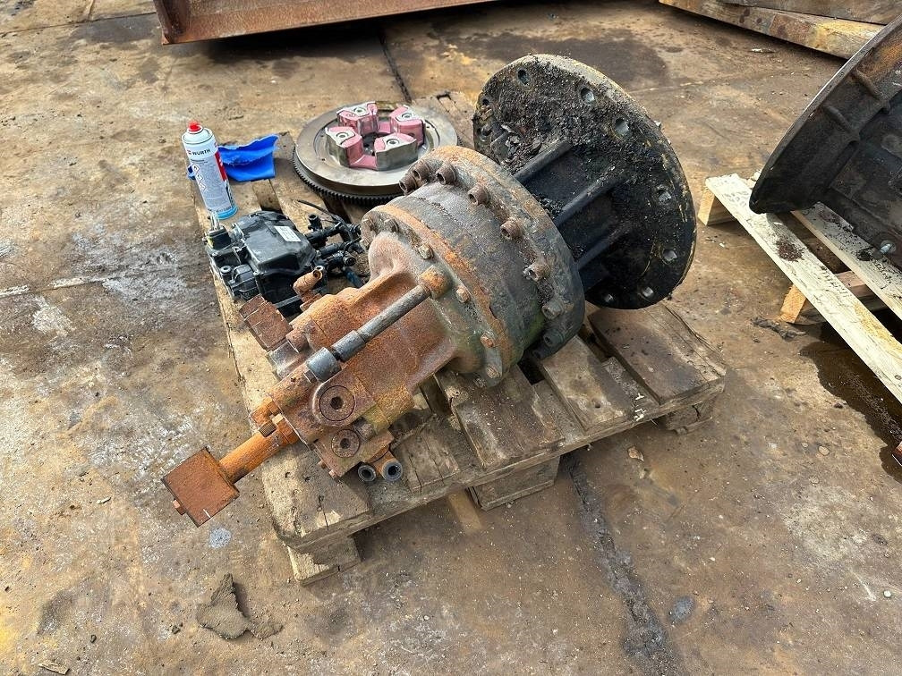 CAT 323 swing motor 515-6105 378-9516 - Hidráulica para Maquinaria de construcción: foto 4 CAT 323 swing motor 515-6105 378-9516 - Hidráulica para Maquinaria de construcción: foto 4