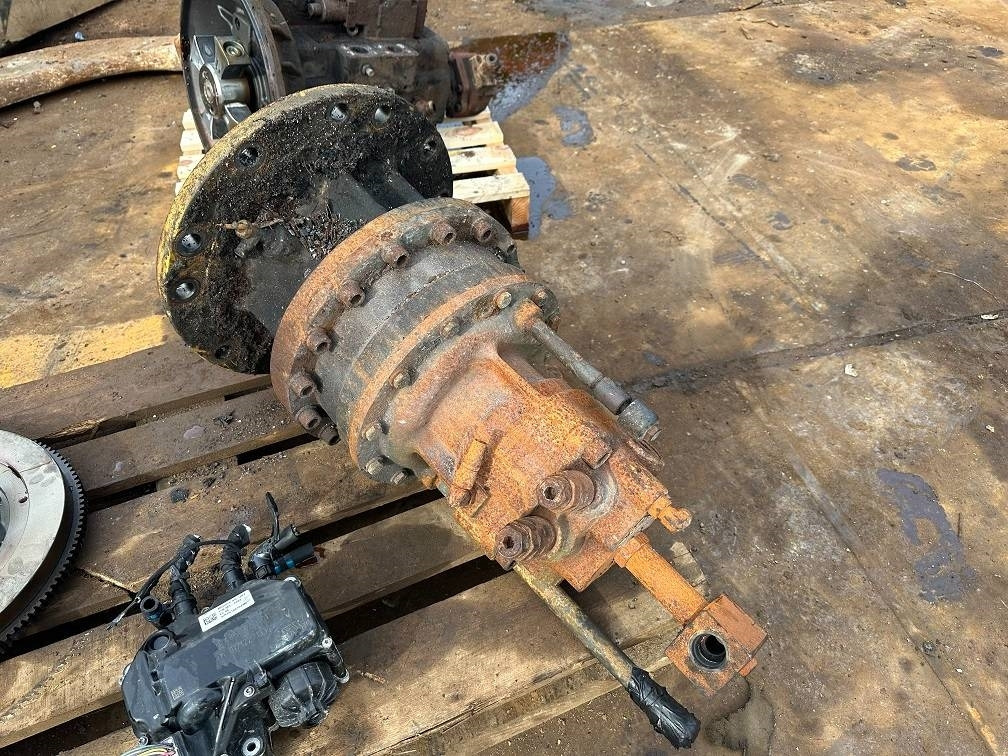CAT 323 swing motor 515-6105 378-9516 - Hidráulica para Maquinaria de construcción: foto 3 CAT 323 swing motor 515-6105 378-9516 - Hidráulica para Maquinaria de construcción: foto 3