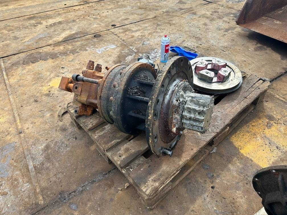 CAT 323 swing motor 515-6105 378-9516 - Hidráulica para Maquinaria de construcción: foto 1 CAT 323 swing motor 515-6105 378-9516 - Hidráulica para Maquinaria de construcción: foto 1