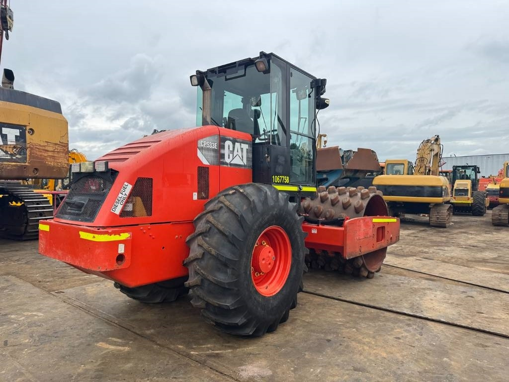 CAT CP 533 E - Compactador: foto 5 CAT CP 533 E - Compactador: foto 5