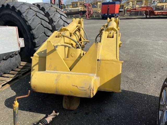 CAT D 8 R Ripper - Escarificador para Maquinaria de construcción: foto 2 CAT D 8 R Ripper - Escarificador para Maquinaria de construcción: foto 2