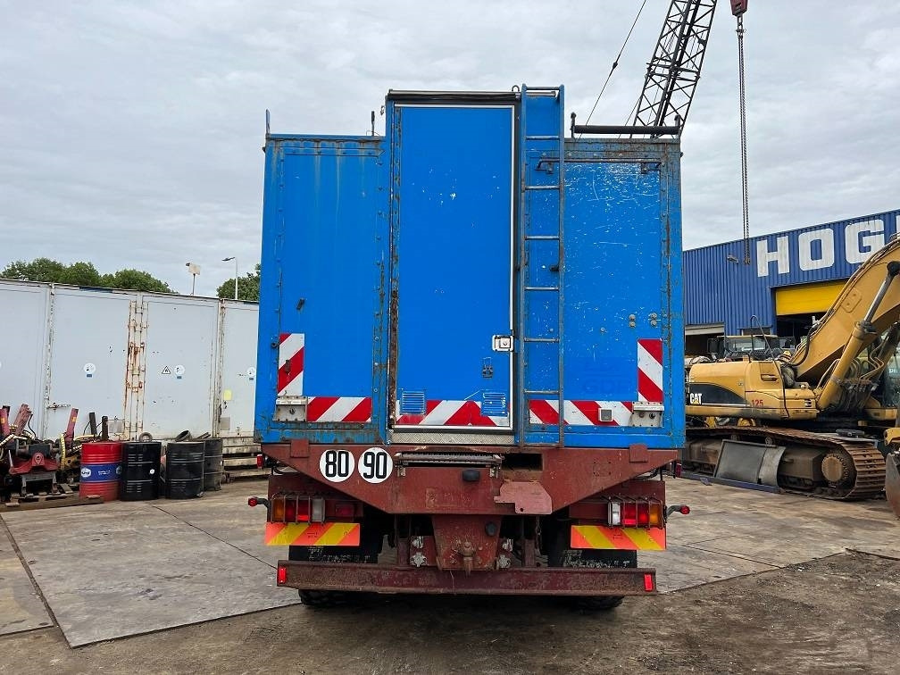 Iveco eurocargo 135E18 4x4 - Camión caja cerrada: foto 4 Iveco eurocargo 135E18 4x4 - Camión caja cerrada: foto 4