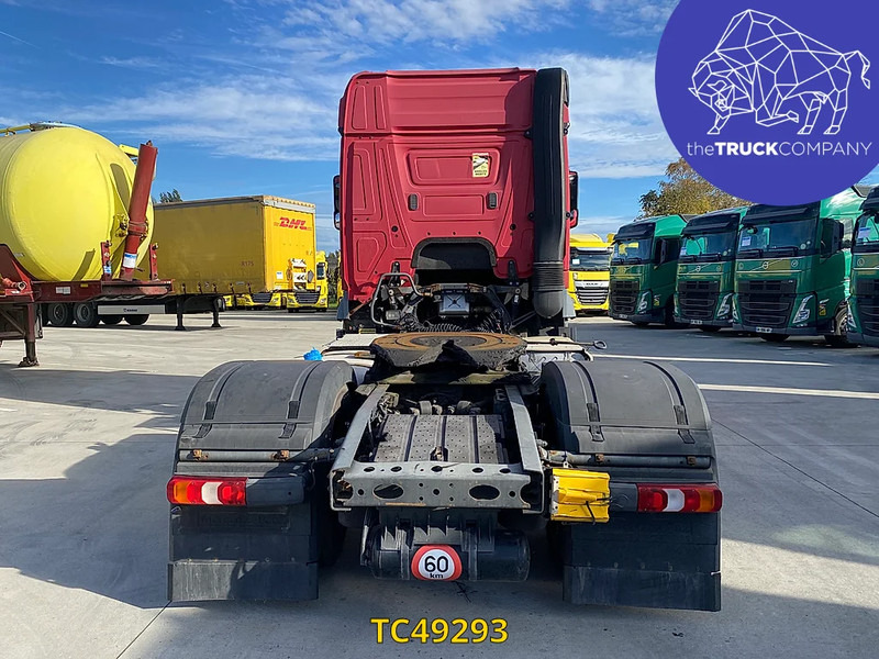 Mercedes-Benz 18.42 - Cabeza tractora: foto 4 Mercedes-Benz 18.42 - Cabeza tractora: foto 4