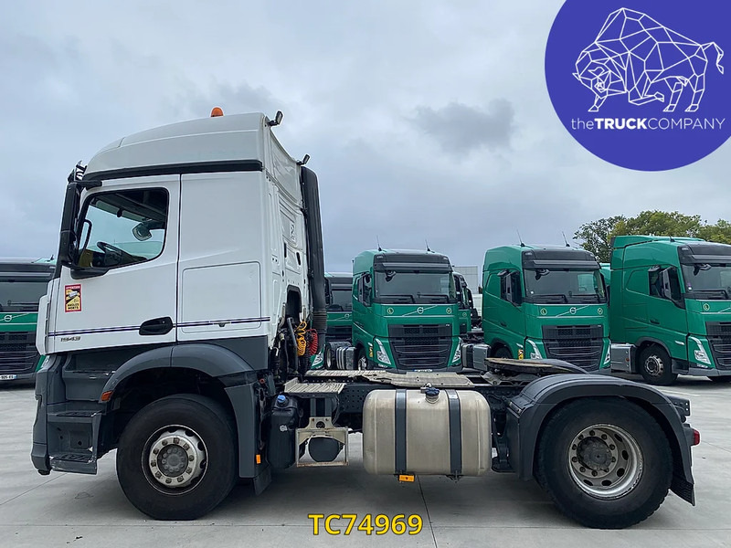 Mercedes-Benz Arocs 1943 - Cabeza tractora: foto 2 Mercedes-Benz Arocs 1943 - Cabeza tractora: foto 2