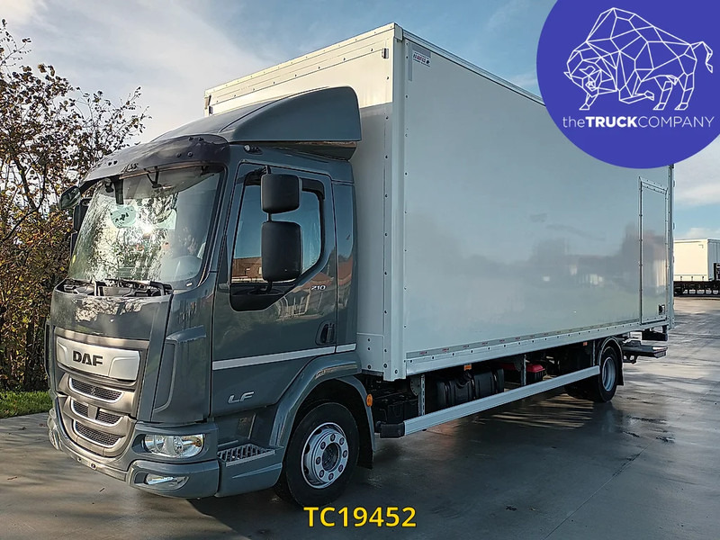 Camión caja cerrada DAF LF 210: foto 1