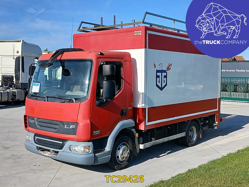 DAF LF 45 140 - Camión caja cerrada: foto 1 DAF LF 45 140 - Camión caja cerrada: foto 1