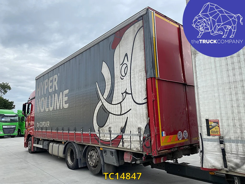 Fruehauf - Remolque con toldo: foto 2 Fruehauf - Remolque con toldo: foto 2