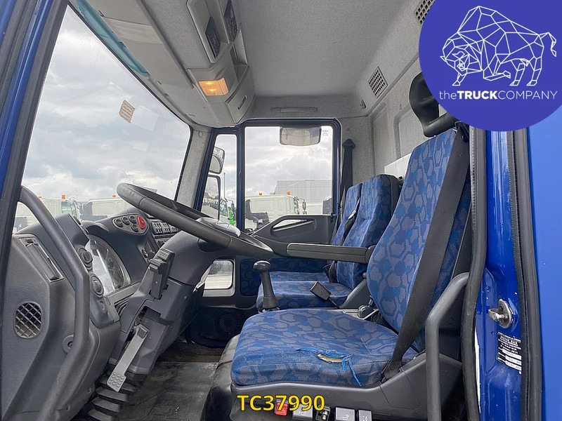 Iveco EUROCARGO - Camión caja cerrada: foto 5 Iveco EUROCARGO - Camión caja cerrada: foto 5