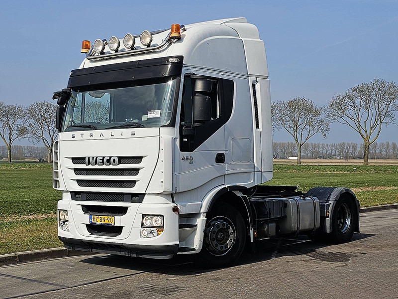 Iveco AS440S45 STRALIS 2XSEAT 2XBED 676TKM - Cabeza tractora: foto 2 Iveco AS440S45 STRALIS 2XSEAT 2XBED 676TKM - Cabeza tractora: foto 2