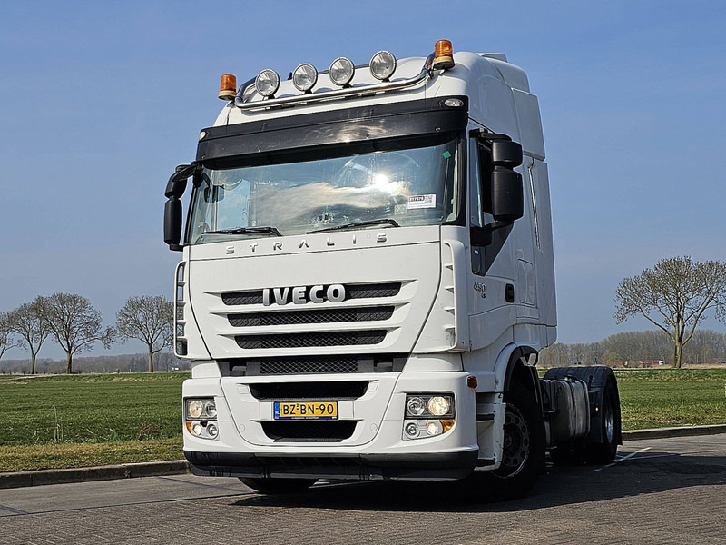 Iveco AS440S45 STRALIS 2XSEAT 2XBED 676TKM - Cabeza tractora: foto 1 Iveco AS440S45 STRALIS 2XSEAT 2XBED 676TKM - Cabeza tractora: foto 1