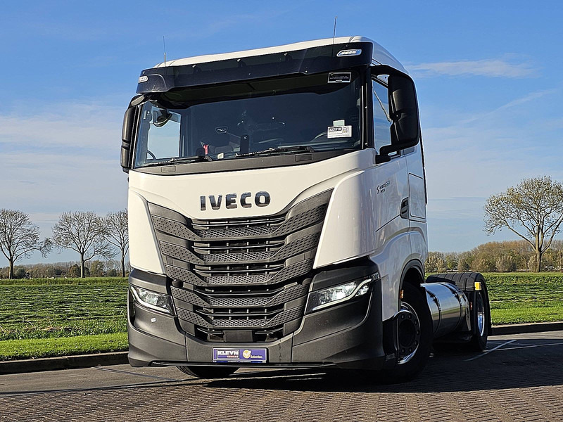 Iveco S-WAY AS440S46 LNG GAS - Cabeza tractora: foto 1 Iveco S-WAY AS440S46 LNG GAS - Cabeza tractora: foto 1