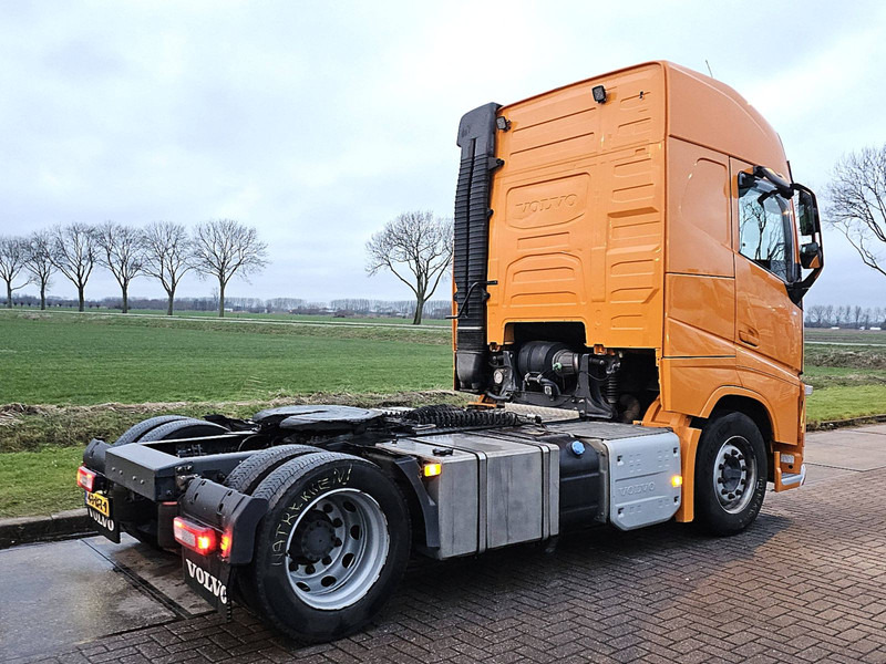 Volvo FH 420 VOITH RET. LEATHER - Cabeza tractora: foto 3 Volvo FH 420 VOITH RET. LEATHER - Cabeza tractora: foto 3