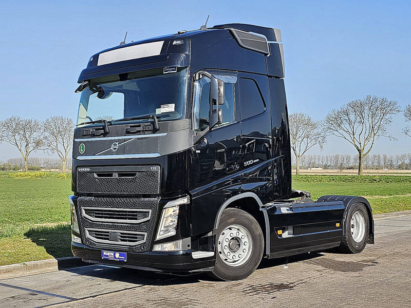 Volvo FH 500 LEATHER NAVI SKIRTS - Cabeza tractora: foto 2 Volvo FH 500 LEATHER NAVI SKIRTS - Cabeza tractora: foto 2