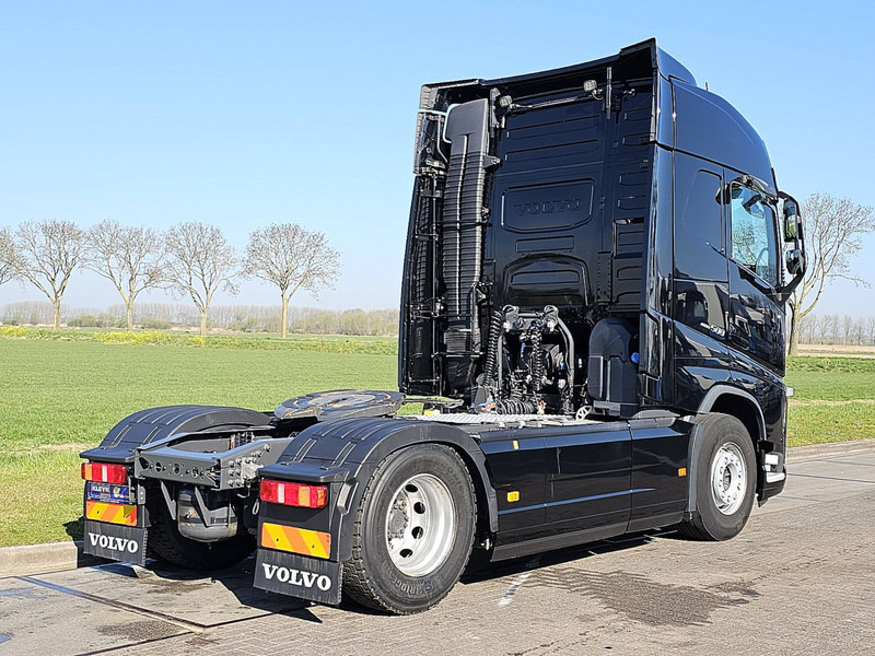 Volvo FH 500 LEATHER NAVI SKIRTS - Cabeza tractora: foto 3 Volvo FH 500 LEATHER NAVI SKIRTS - Cabeza tractora: foto 3