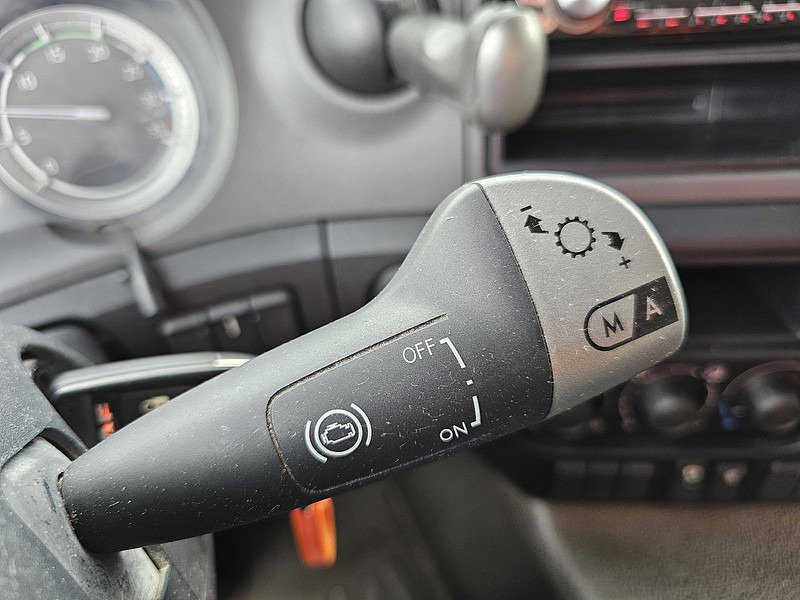 Camión frigorífico DAF CF 220 CARRIER LIFT DOORS: foto 10 Camión frigorífico DAF CF 220 CARRIER LIFT DOORS: foto 10