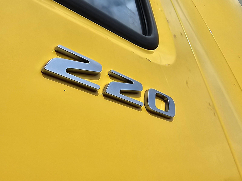 Camión frigorífico DAF CF 220 CARRIER LIFT DOORS: foto 15 Camión frigorífico DAF CF 220 CARRIER LIFT DOORS: foto 15