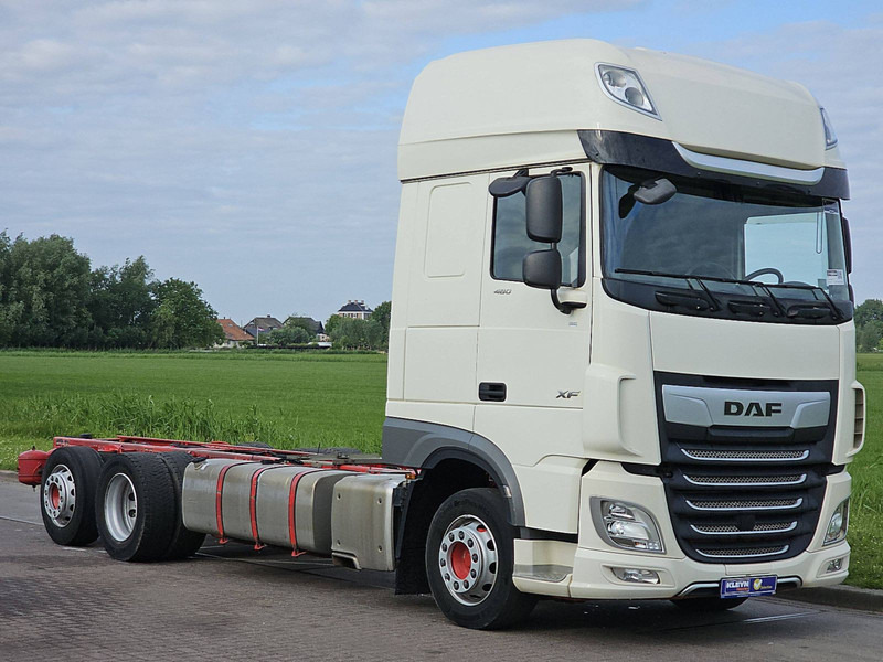 DAF XF 480 SSC 6X2 FAR INTARDER - Camión chasis: foto 5 DAF XF 480 SSC 6X2 FAR INTARDER - Camión chasis: foto 5