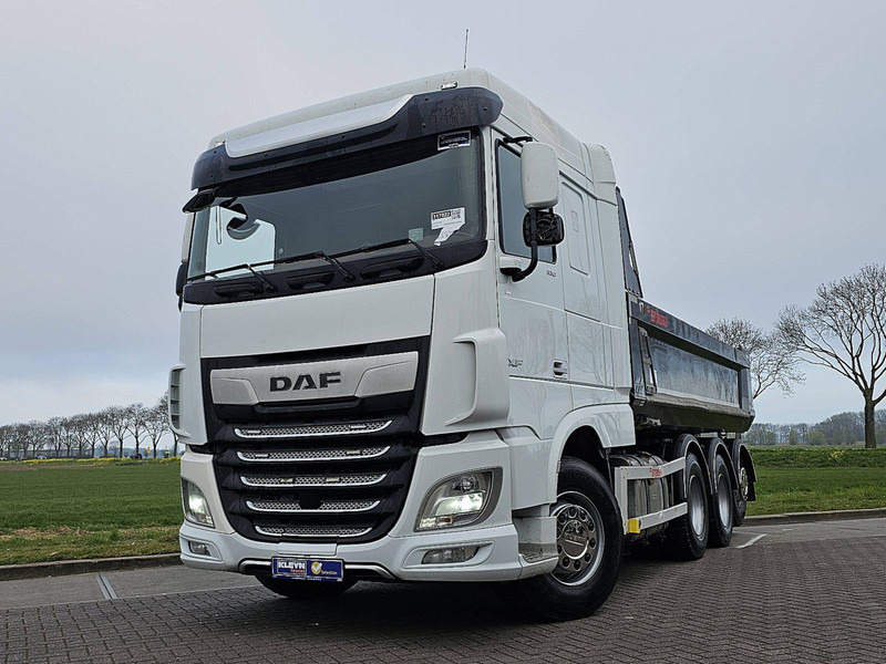 DAF XF 530 8X4 FAW STEEL TIPPER - Camión volquete: foto 1 DAF XF 530 8X4 FAW STEEL TIPPER - Camión volquete: foto 1