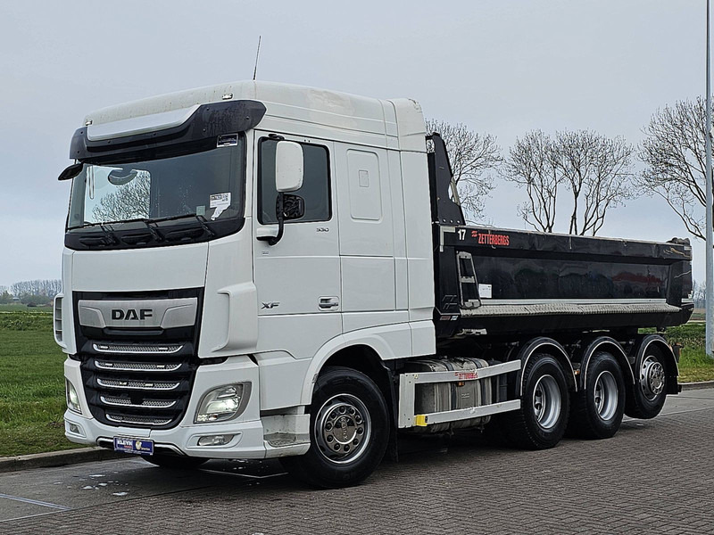 DAF XF 530 8X4 FAW STEEL TIPPER - Camión volquete: foto 2 DAF XF 530 8X4 FAW STEEL TIPPER - Camión volquete: foto 2