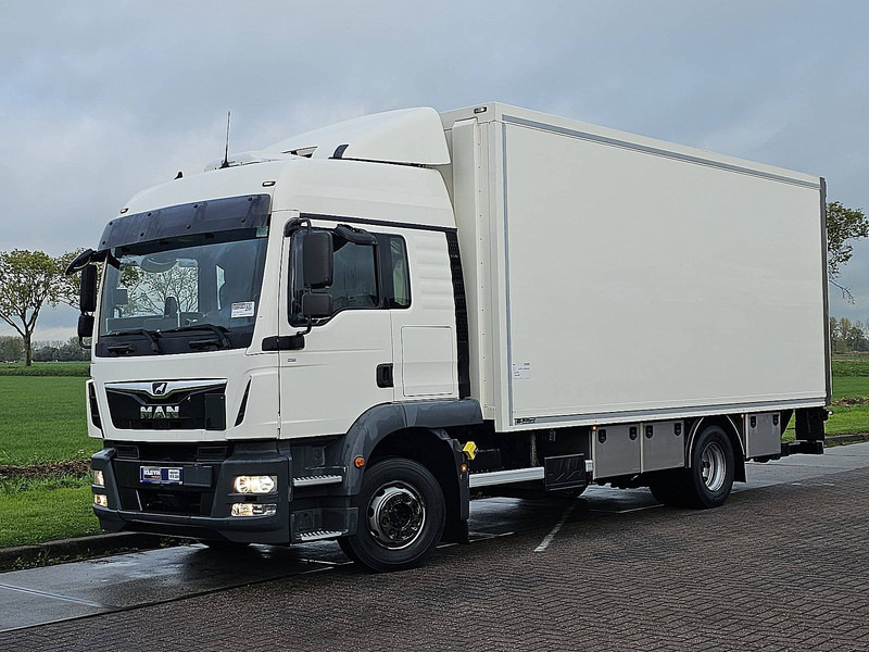 MAN 12.250 TGM LX HEATER 2T LIFT - Camión frigorífico: foto 2 MAN 12.250 TGM LX HEATER 2T LIFT - Camión frigorífico: foto 2