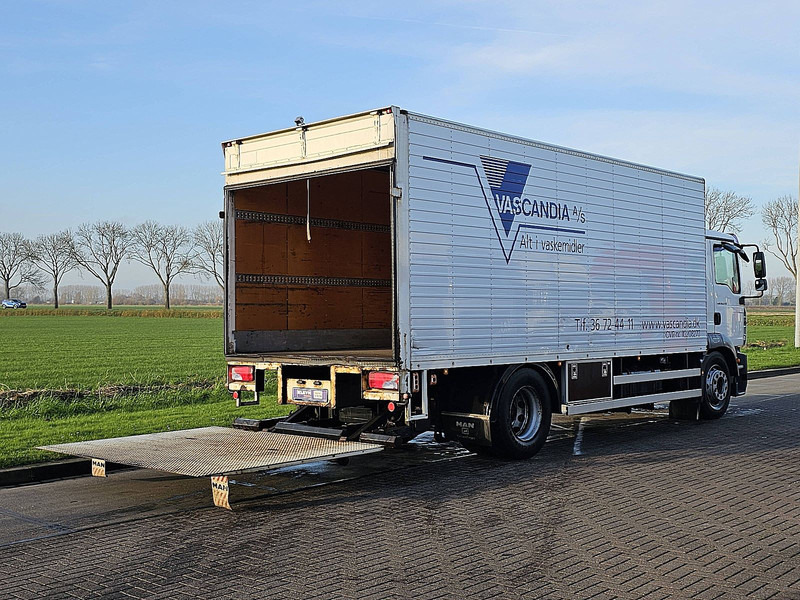 MAN 18.240 TGM AIRCO TAILLIFT - Camión caja cerrada: foto 3 MAN 18.240 TGM AIRCO TAILLIFT - Camión caja cerrada: foto 3