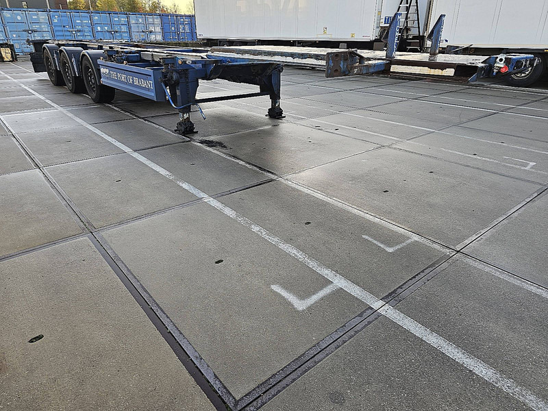 Renders ROC 16.27CC - Semirremolque portacontenedore/ Intercambiable: foto 3 Renders ROC 16.27CC - Semirremolque portacontenedore/ Intercambiable: foto 3