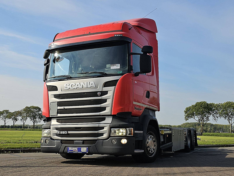 Scania R450 HL 6X2*4 RET. CROWN - Camión portacontenedore/ Intercambiable: foto 1 Scania R450 HL 6X2*4 RET. CROWN - Camión portacontenedore/ Intercambiable: foto 1