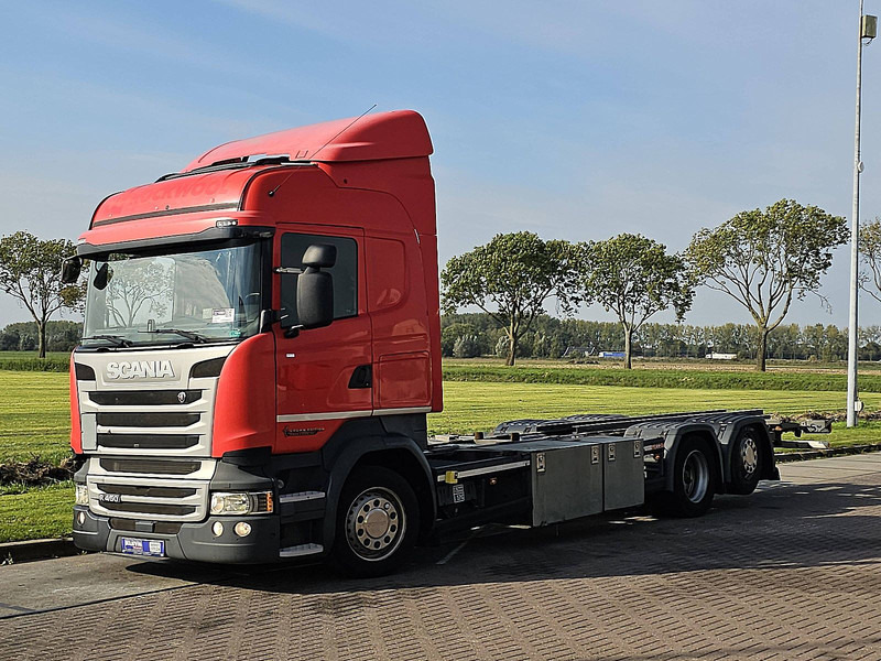 Scania R450 HL 6X2*4 RET. CROWN - Camión portacontenedore/ Intercambiable: foto 2 Scania R450 HL 6X2*4 RET. CROWN - Camión portacontenedore/ Intercambiable: foto 2