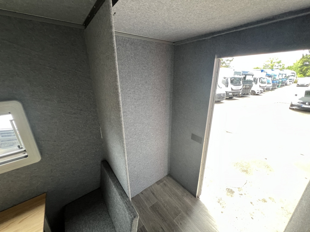 Iveco Daily 35S14 Klima Orig.127'km Küche Doppelbett - Autocaravana: foto 2 Iveco Daily 35S14 Klima Orig.127'km Küche Doppelbett - Autocaravana: foto 2