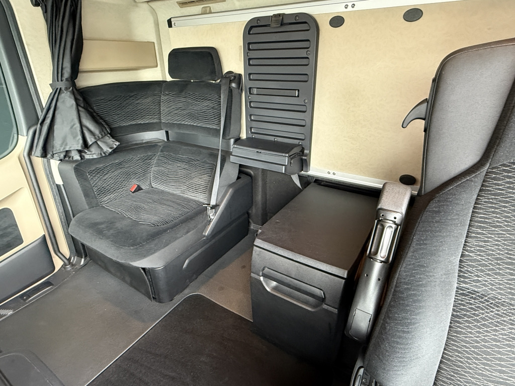 Mercedes-Benz Actros 1845 SoloStar Standklimaanlage 2xTank ACC - Cabeza tractora: foto 3 Mercedes-Benz Actros 1845 SoloStar Standklimaanlage 2xTank ACC - Cabeza tractora: foto 3